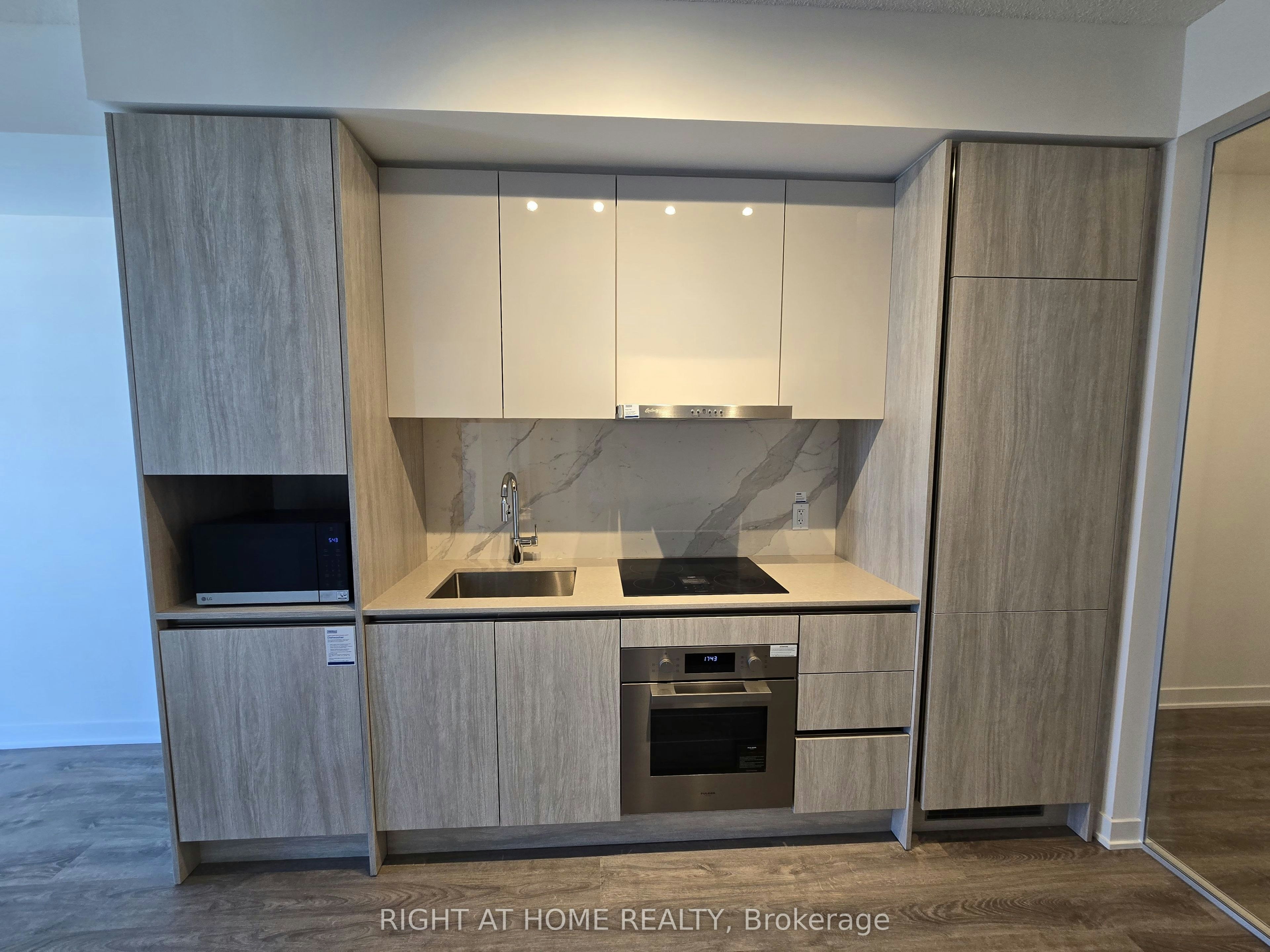 4209-180 Front Street E, Toronto, ON, M5A 0A9 - 8