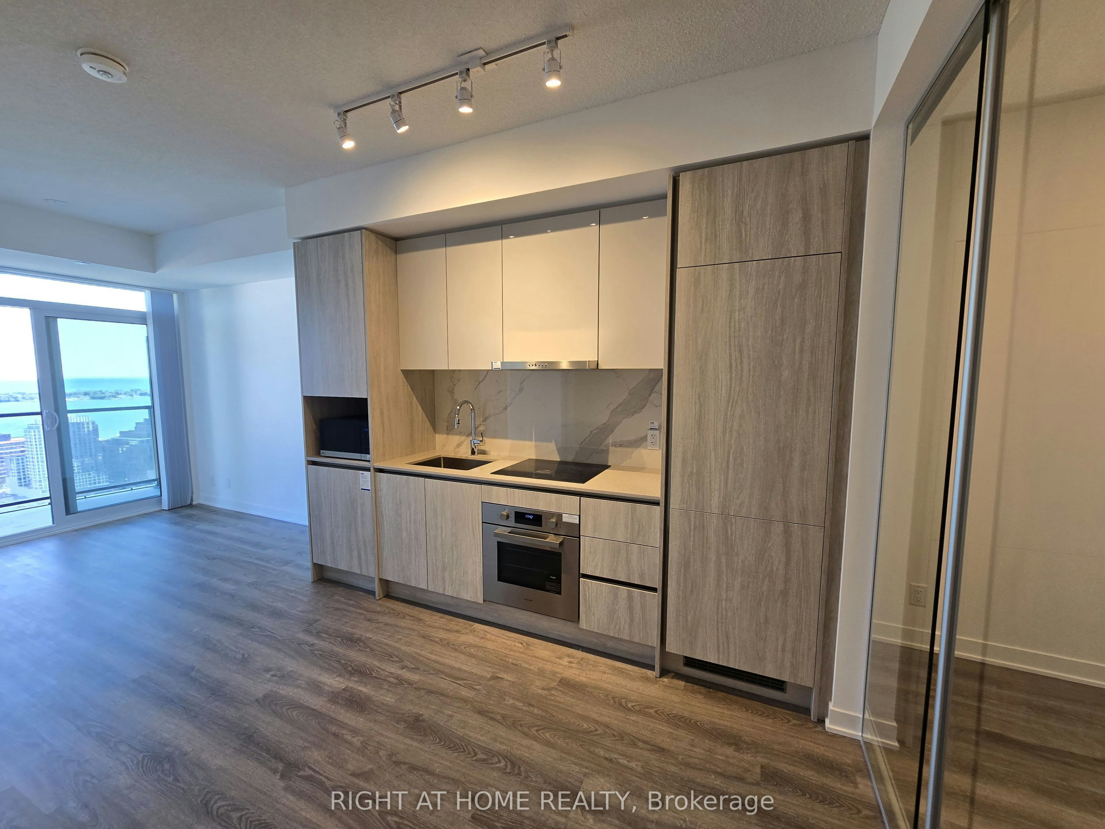 4209-180 Front Street E, Toronto, ON, M5A 0A9 - 12