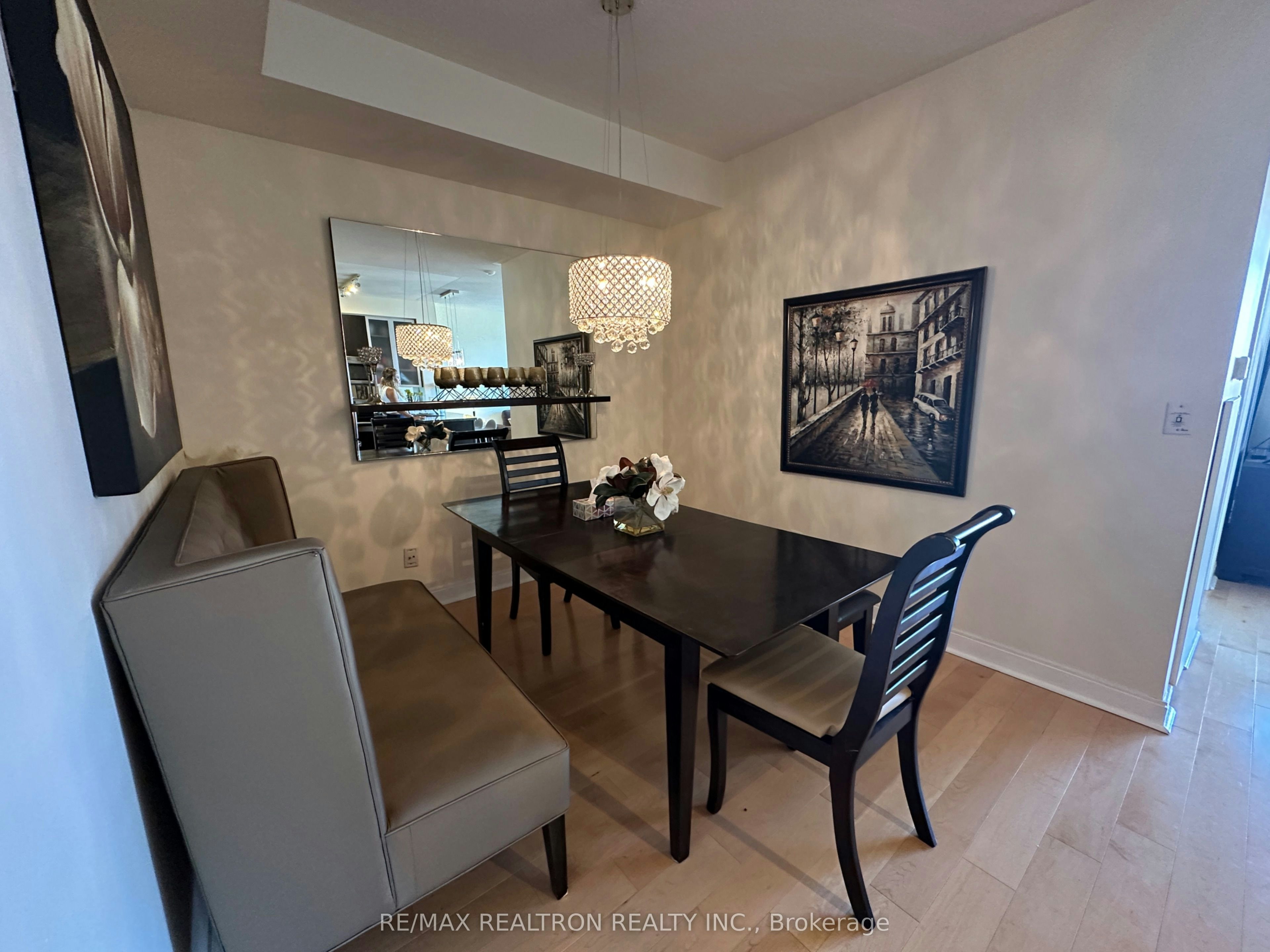 1601-18 Yorkville Avenue, Toronto, ON, M4W 3Y8 - 11