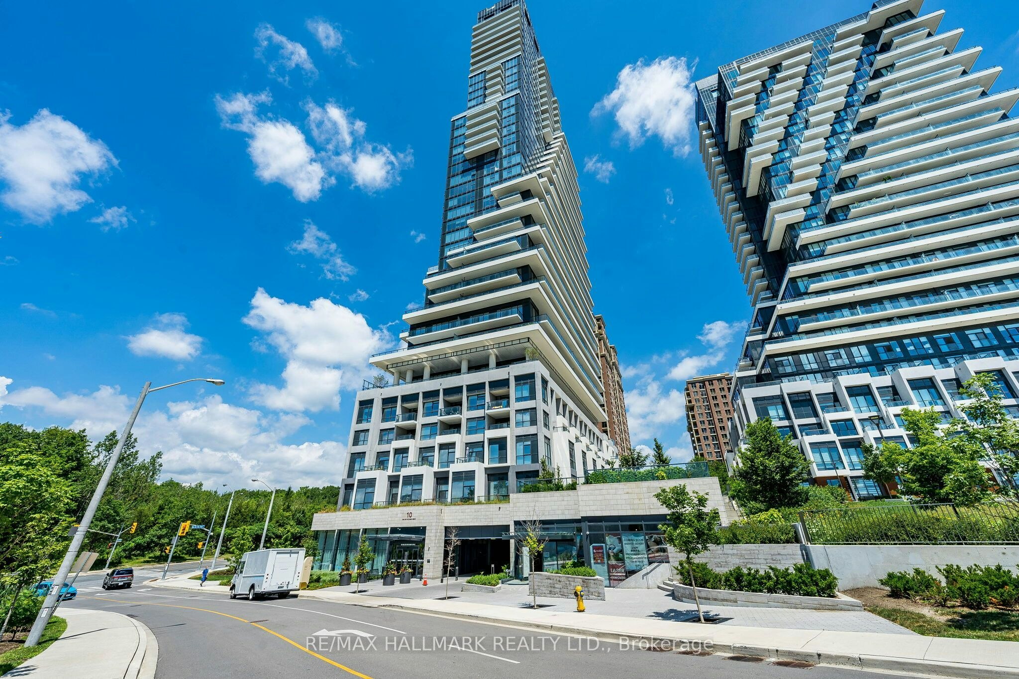 3109-10 Inn ON The Park Drive, Toronto, ON, M3C 0P9 - 2