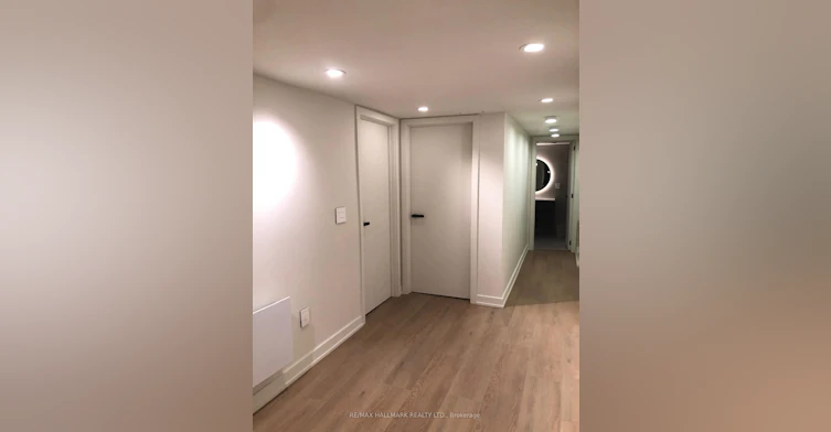 Basement-687 Bloor Street W, Toronto, ON, M6G 1L3 - 4