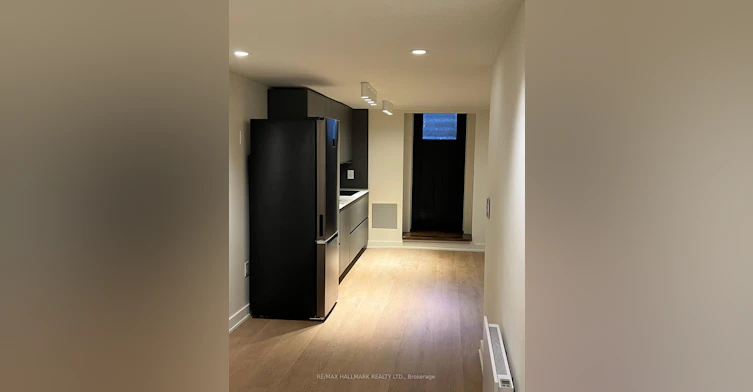 Basement-687 Bloor Street W, Toronto, ON, M6G 1L3 - 2