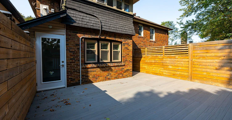 15 Mcnairn Avenue, Toronto, ON, M5M 2H4 - 38