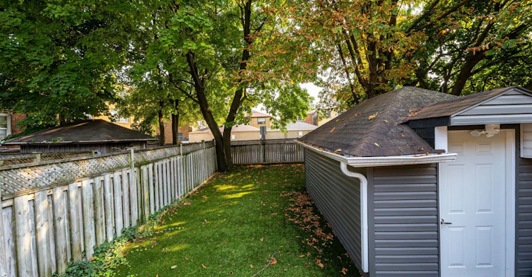 15 Mcnairn Avenue, Toronto, ON, M5M 2H4 - 41