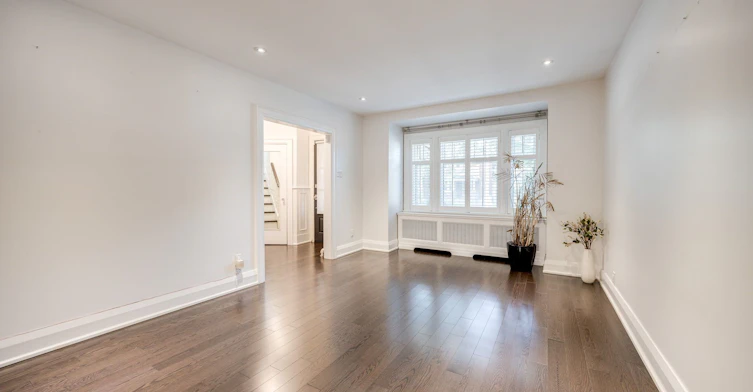 15 Mcnairn Avenue, Toronto, ON, M5M 2H4 - 6