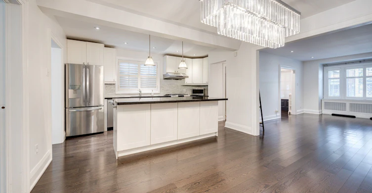 15 Mcnairn Avenue, Toronto, ON, M5M 2H4 - 9