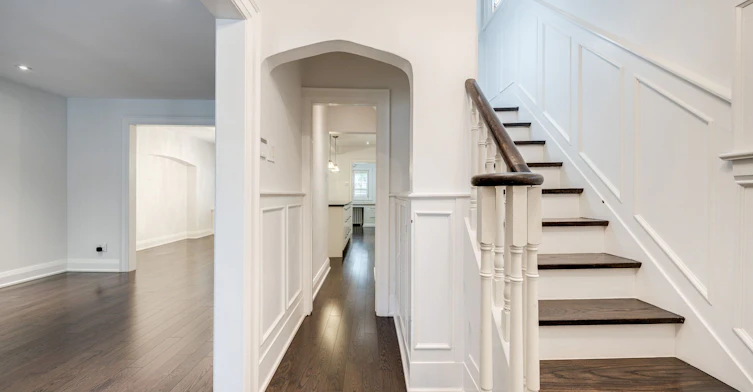 15 Mcnairn Avenue, Toronto, ON, M5M 2H4 - 2