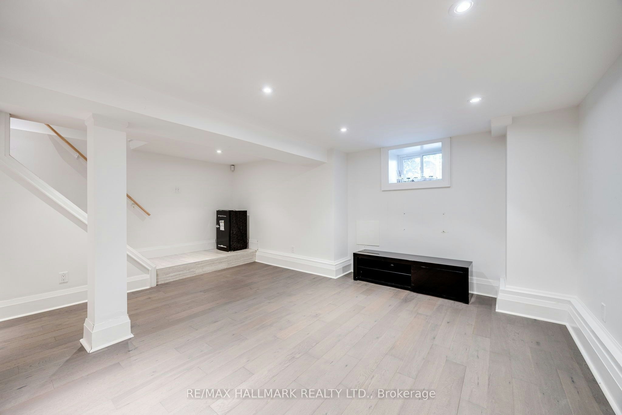 15 Mcnairn Avenue, Toronto, ON, M5M 2H4 - 29