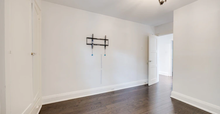 15 Mcnairn Avenue, Toronto, ON, M5M 2H4 - 23