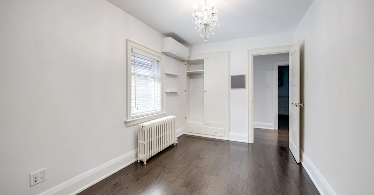 15 Mcnairn Avenue, Toronto, ON, M5M 2H4 - 25