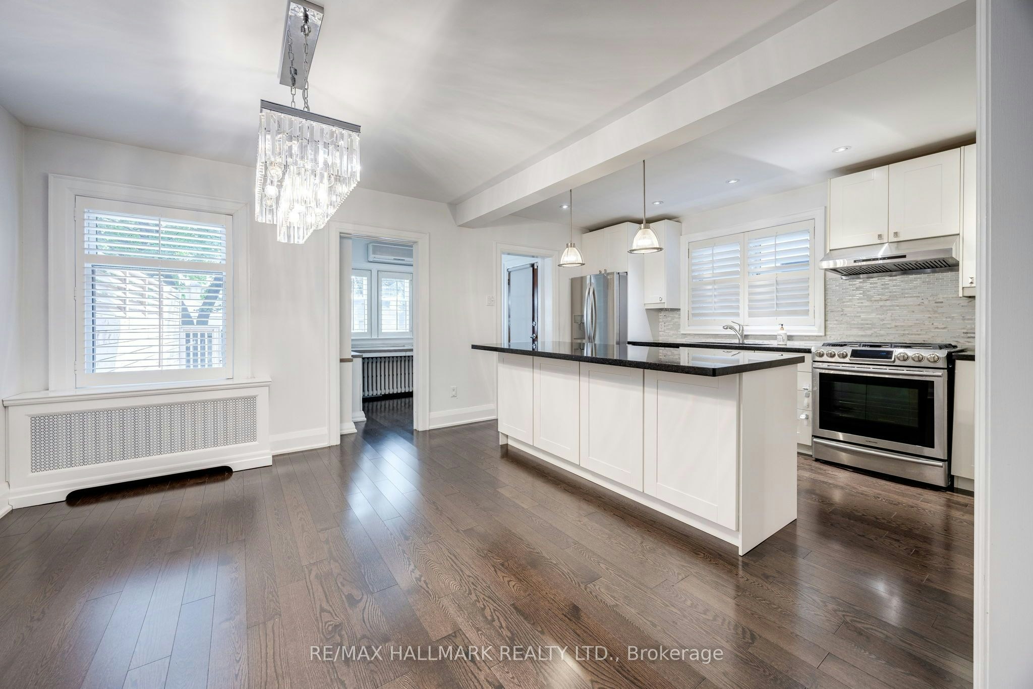 15 Mcnairn Avenue, Toronto, ON, M5M 2H4 - 7