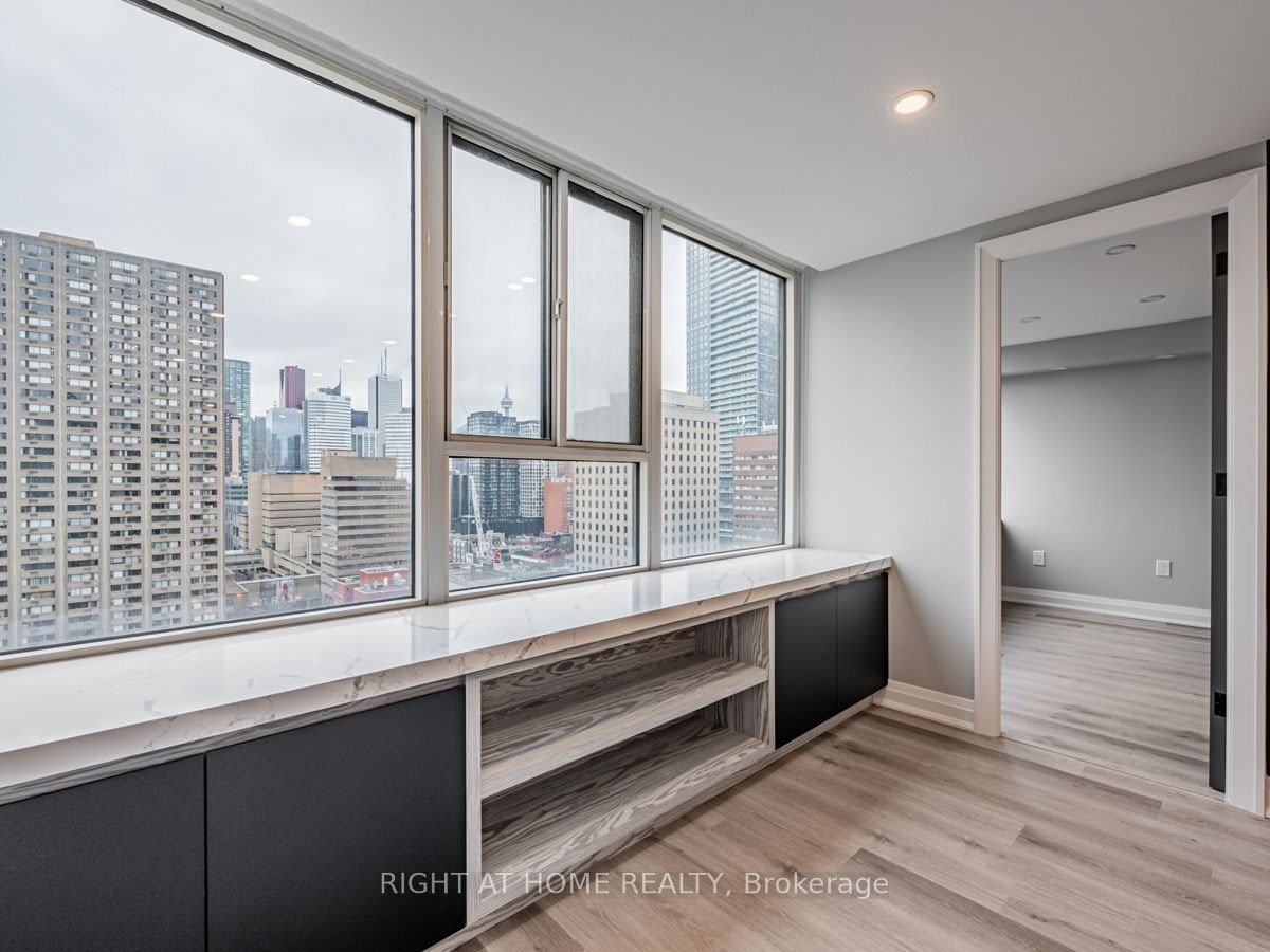 1704-45 Carlton Street, Toronto, ON, M5B 2H9 - 15