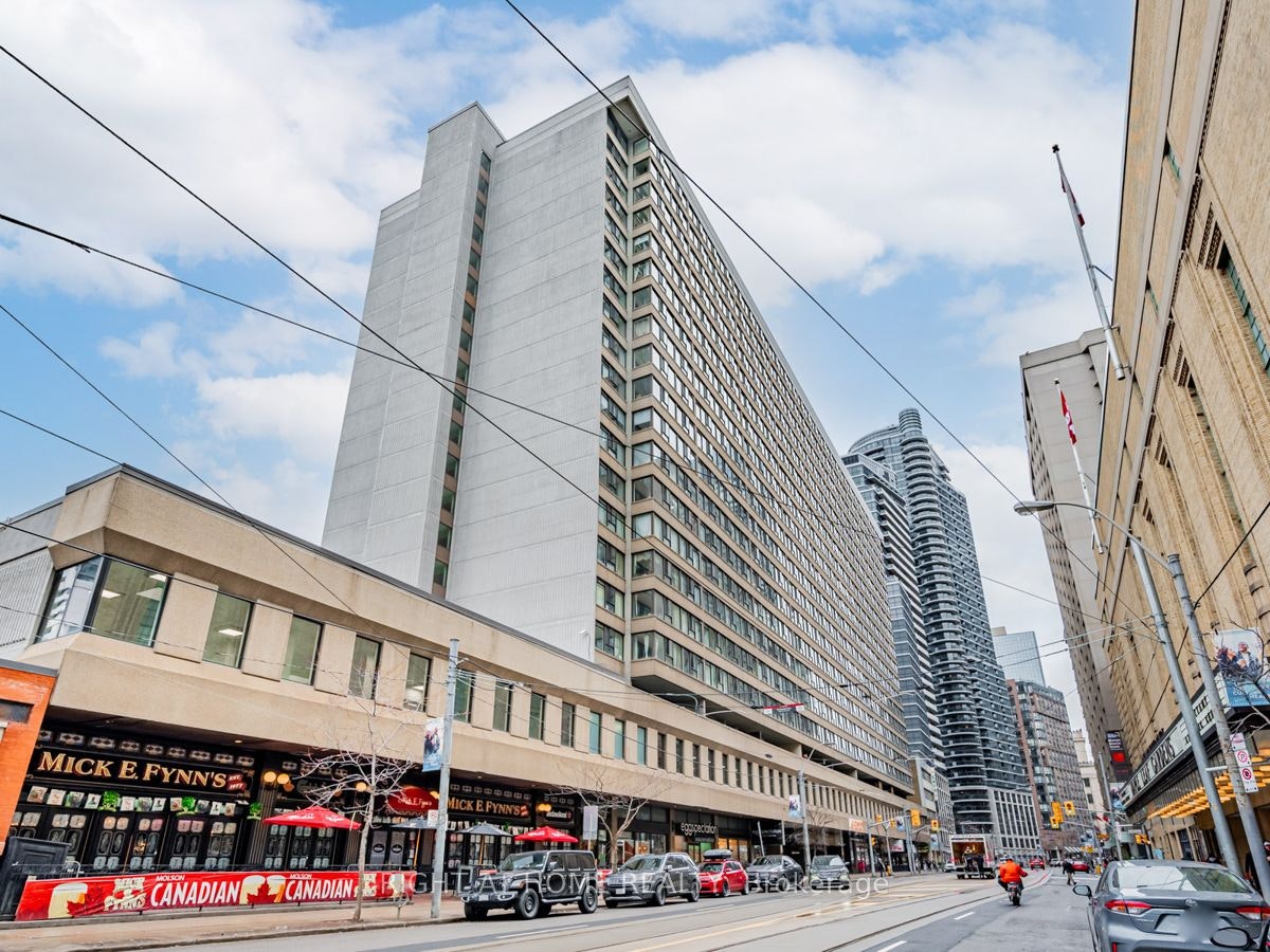 1704-45 Carlton Street, Toronto, ON, M5B 2H9