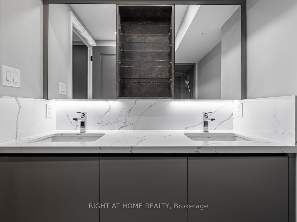 1704-45 Carlton Street, Toronto, ON, M5B 2H9 - 30
