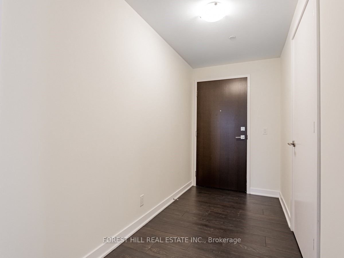5702-2221 Yonge Street, Toronto, ON, M4S 2B4 - 4