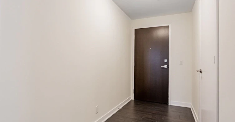 5702-2221 Yonge Street, Toronto, ON, M4S 2B4 - 4