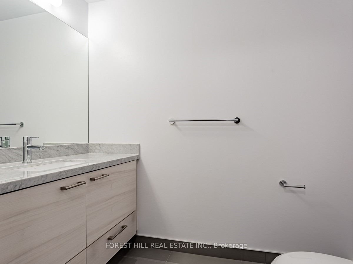 5702-2221 Yonge Street, Toronto, ON, M4S 2B4 - 11
