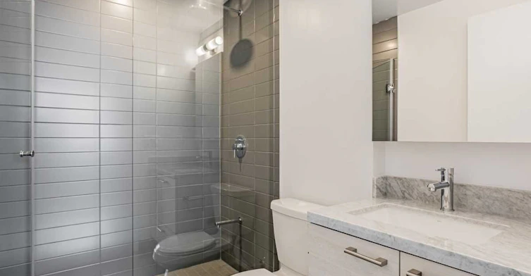 5702-2221 Yonge Street, Toronto, ON, M4S 2B4 - 15