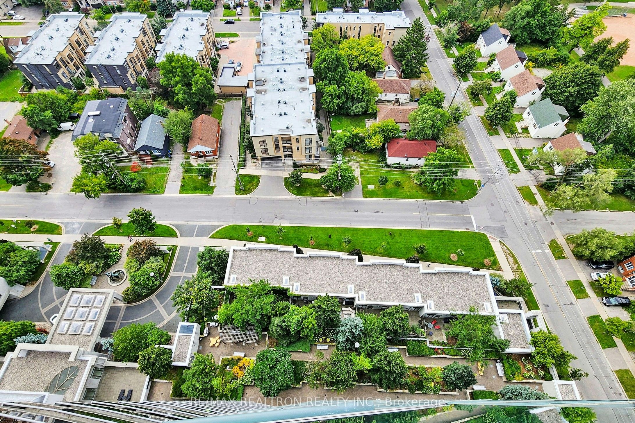 2515-25 Greenview Avenue W, Toronto, ON, M2M 1R2 - 33