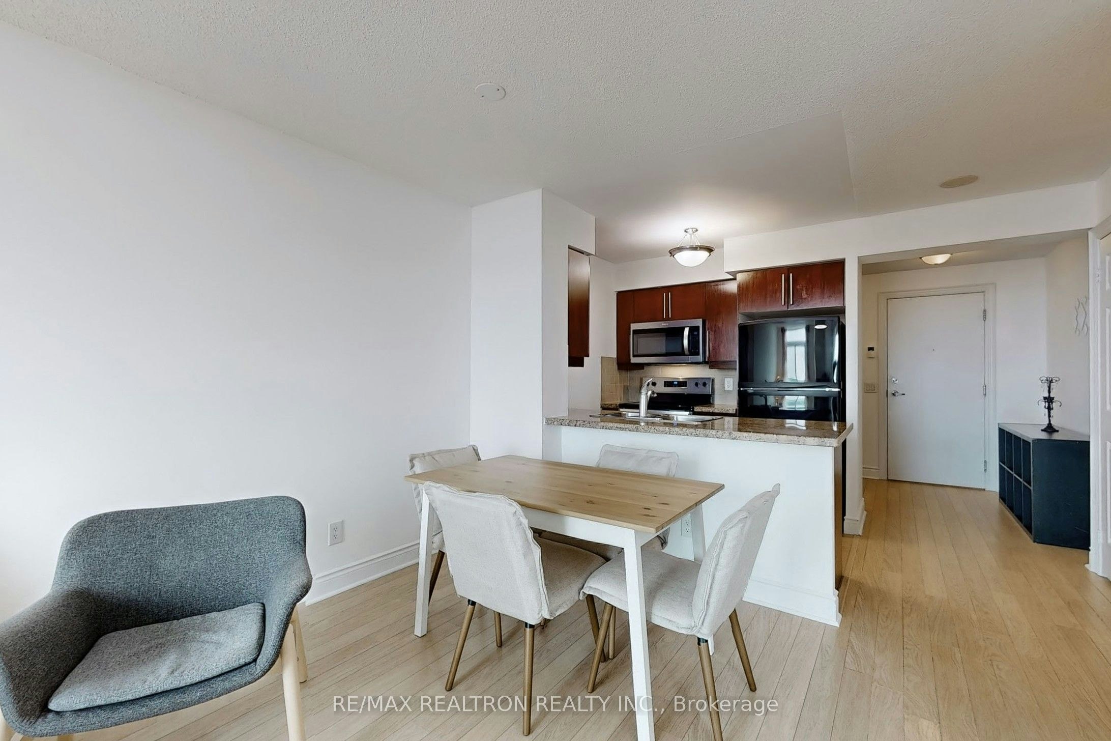 2515-25 Greenview Avenue W, Toronto, ON, M2M 1R2 - 12