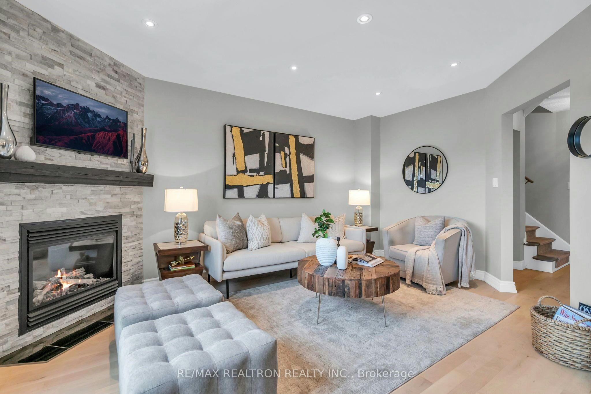 2515-25 Greenview Avenue W, Toronto, ON, M2M 1R2 - 44