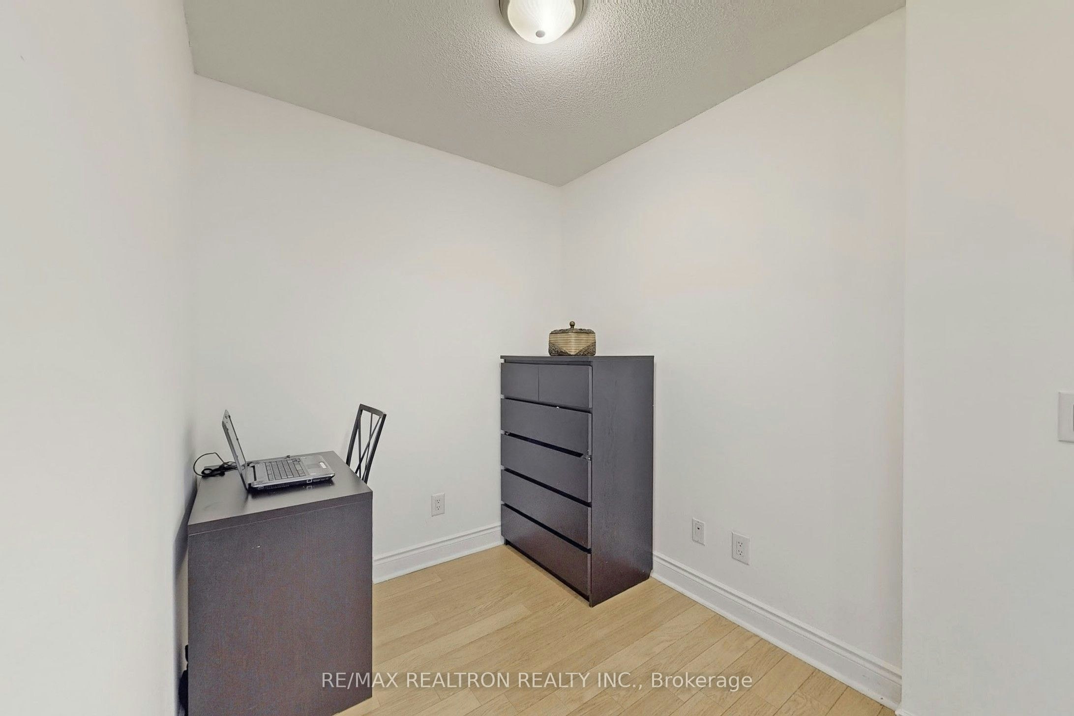2515-25 Greenview Avenue W, Toronto, ON, M2M 1R2 - 21