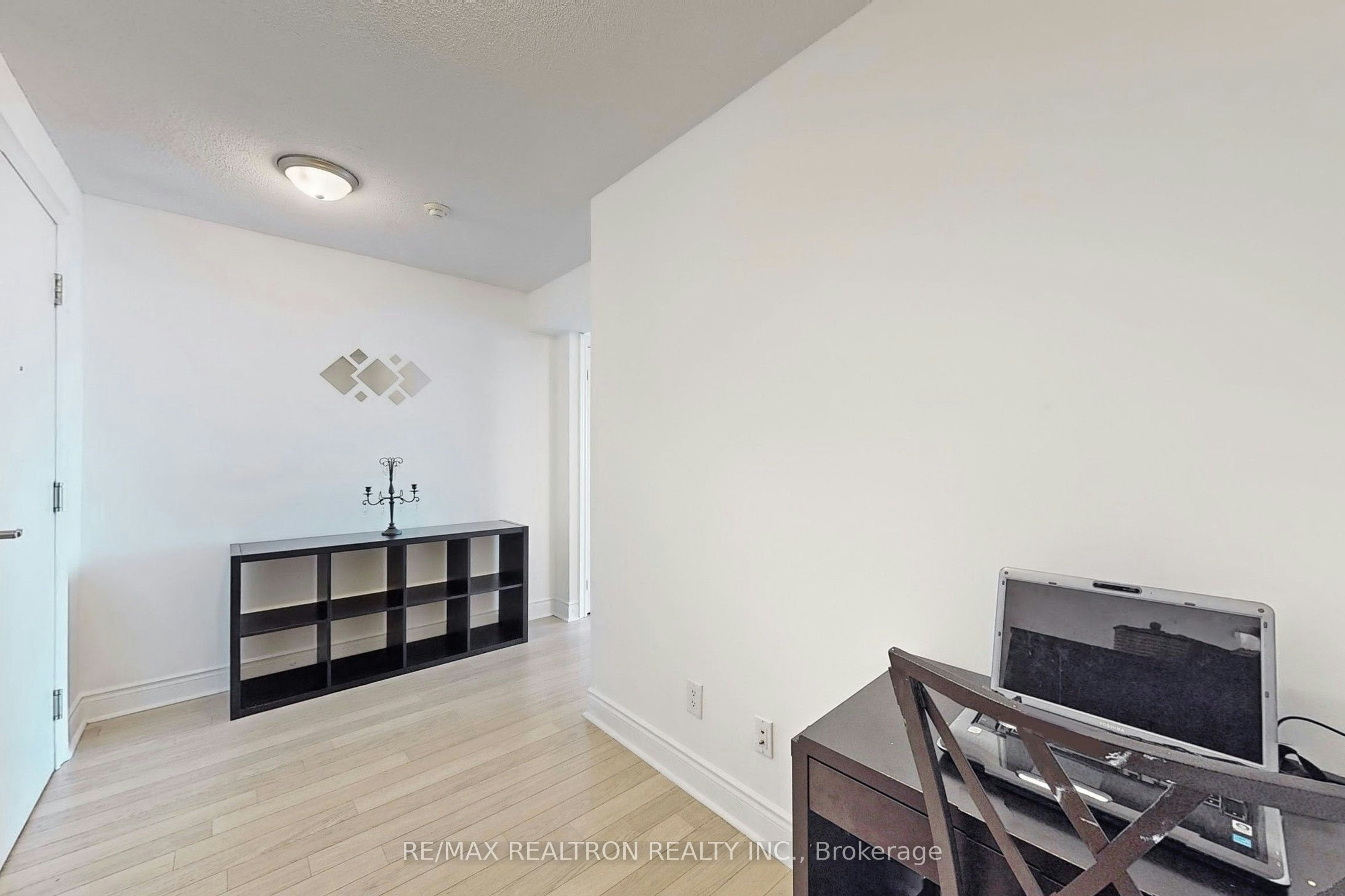 2515-25 Greenview Avenue W, Toronto, ON, M2M 1R2 - 23