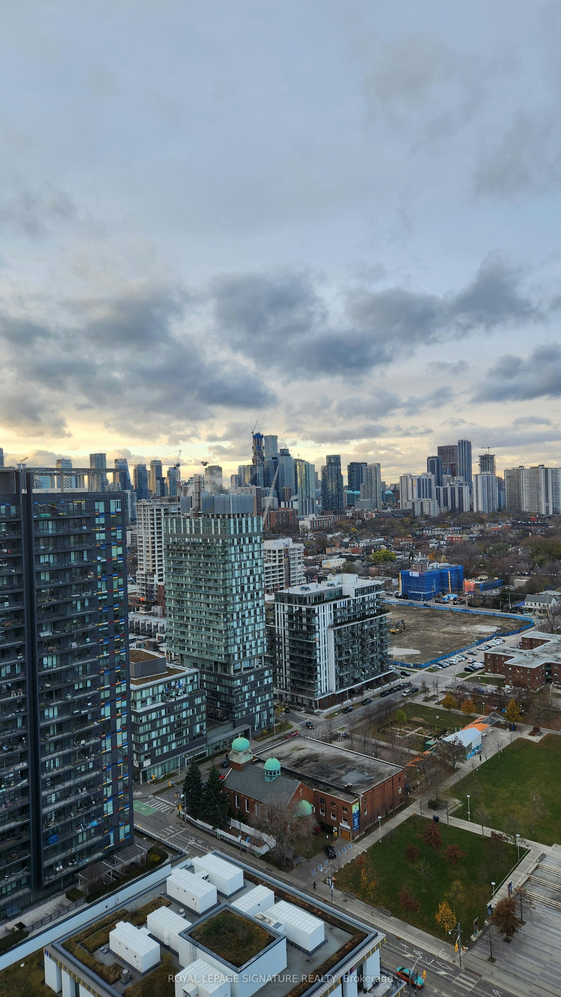 2811-55 Regent Park Boulevard, Toronto, ON, M5A 3H6 - 6