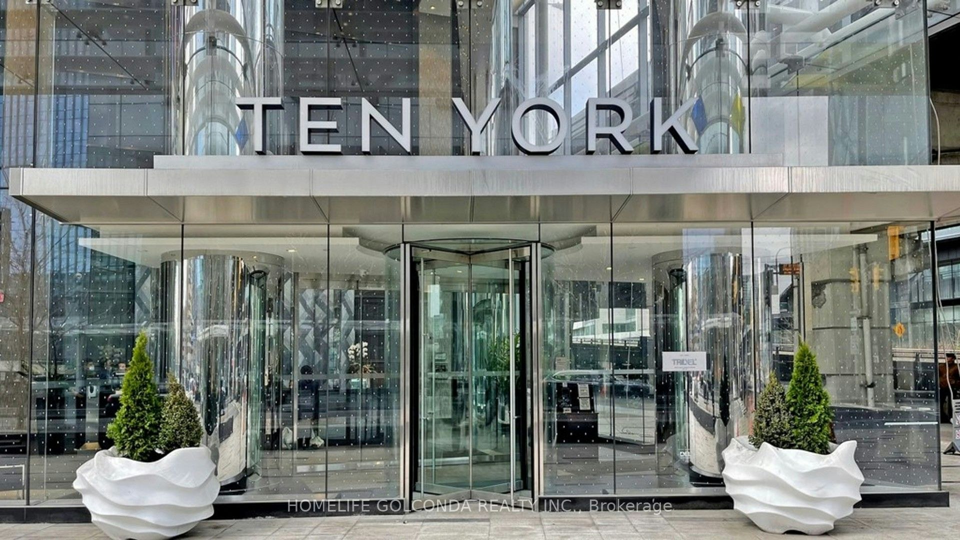 2607-10 York Street, Toronto, ON, M5J 2Z2