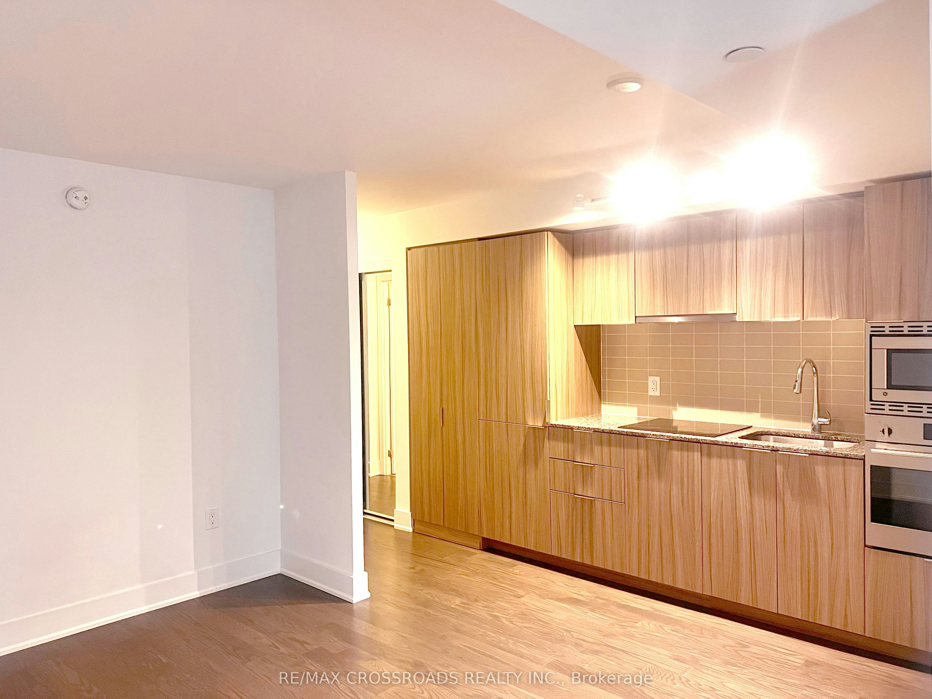 914-955 Bay Street, Toronto, ON, M5S 0C6 - 5