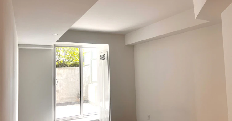 914-955 Bay Street, Toronto, ON, M5S 0C6 - 2