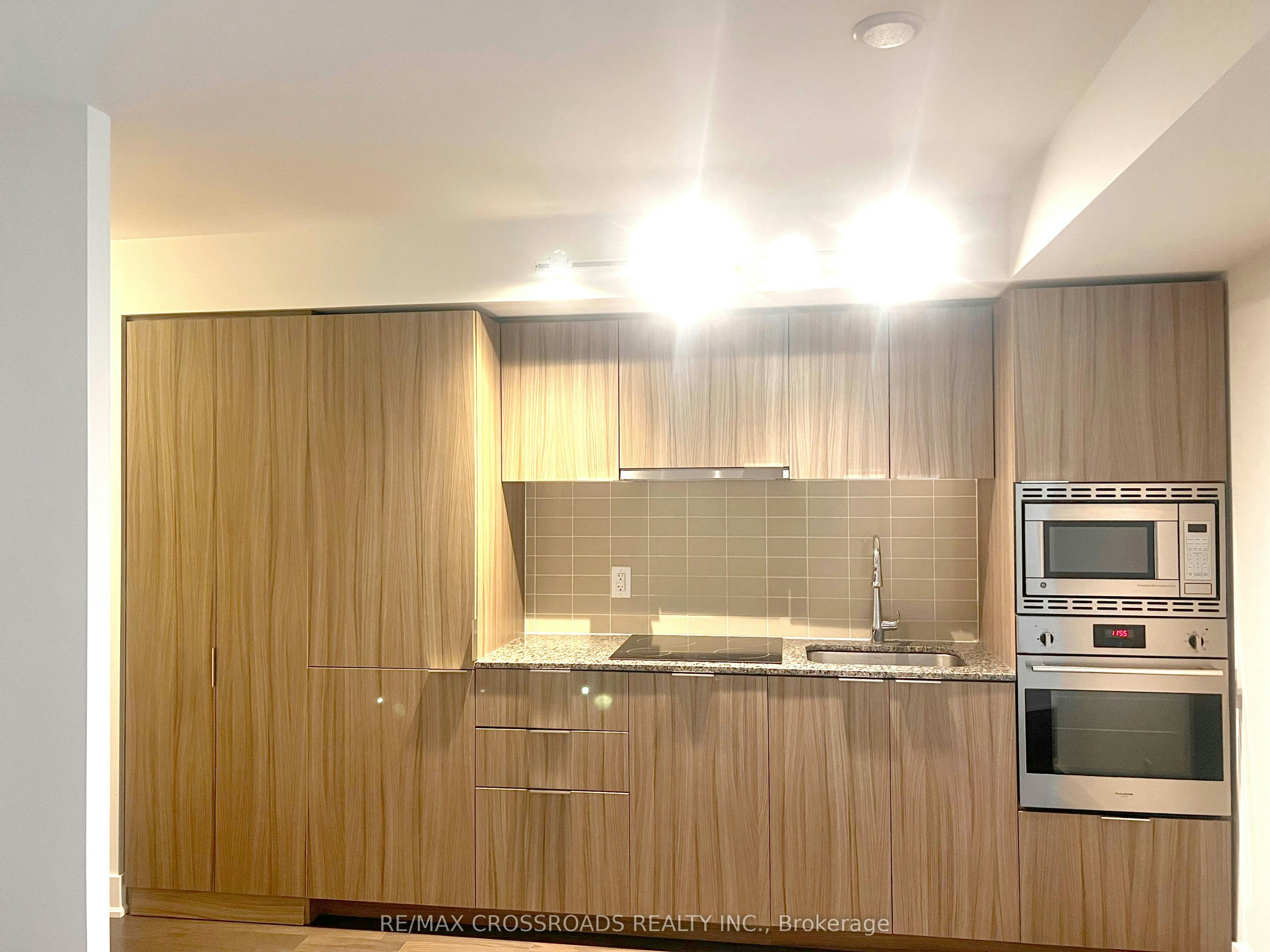 914-955 Bay Street, Toronto, ON, M5S 0C6 - 6