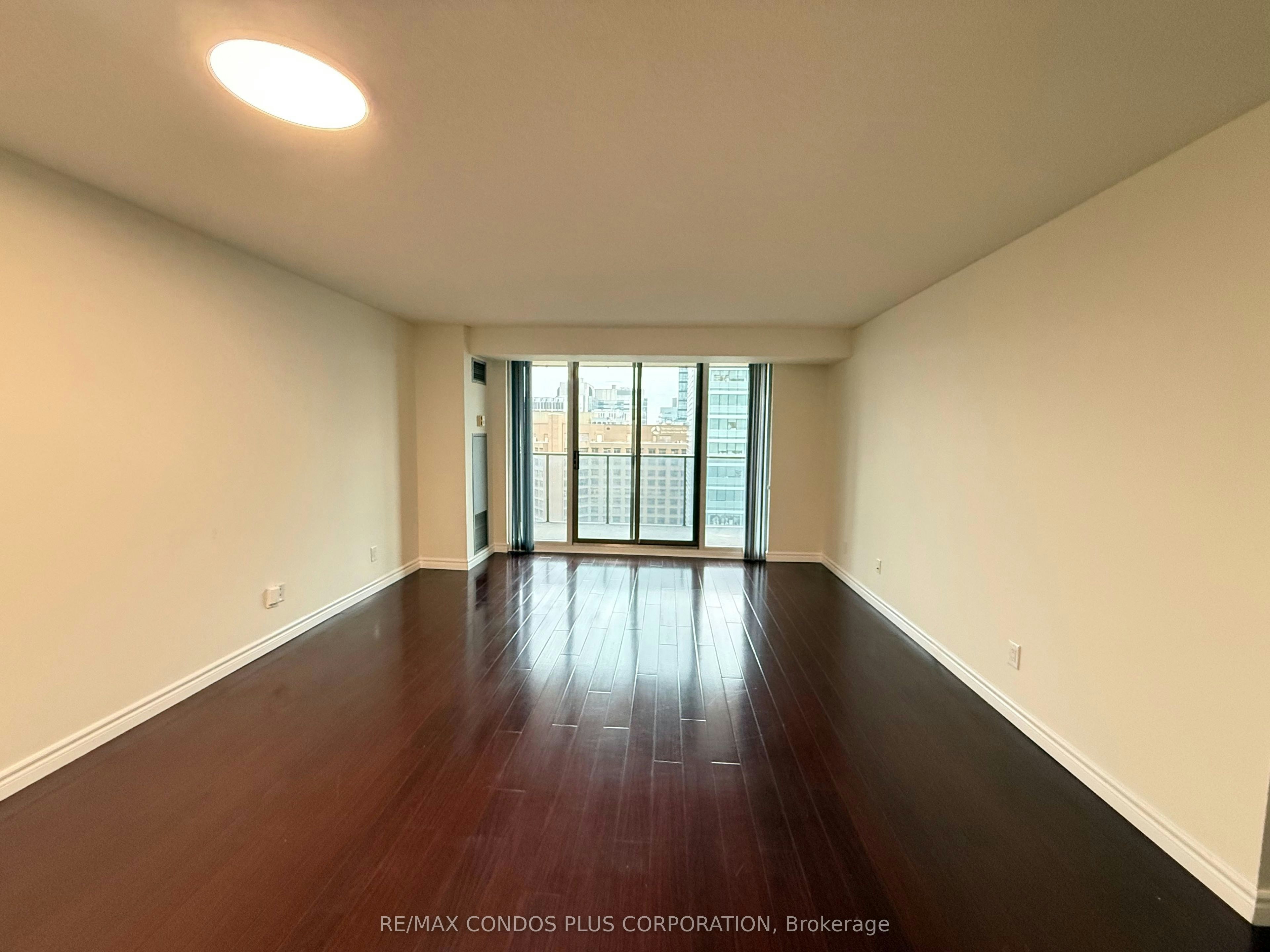 2506-750 Bay Street, Toronto, ON, M5G 1N6 - 4