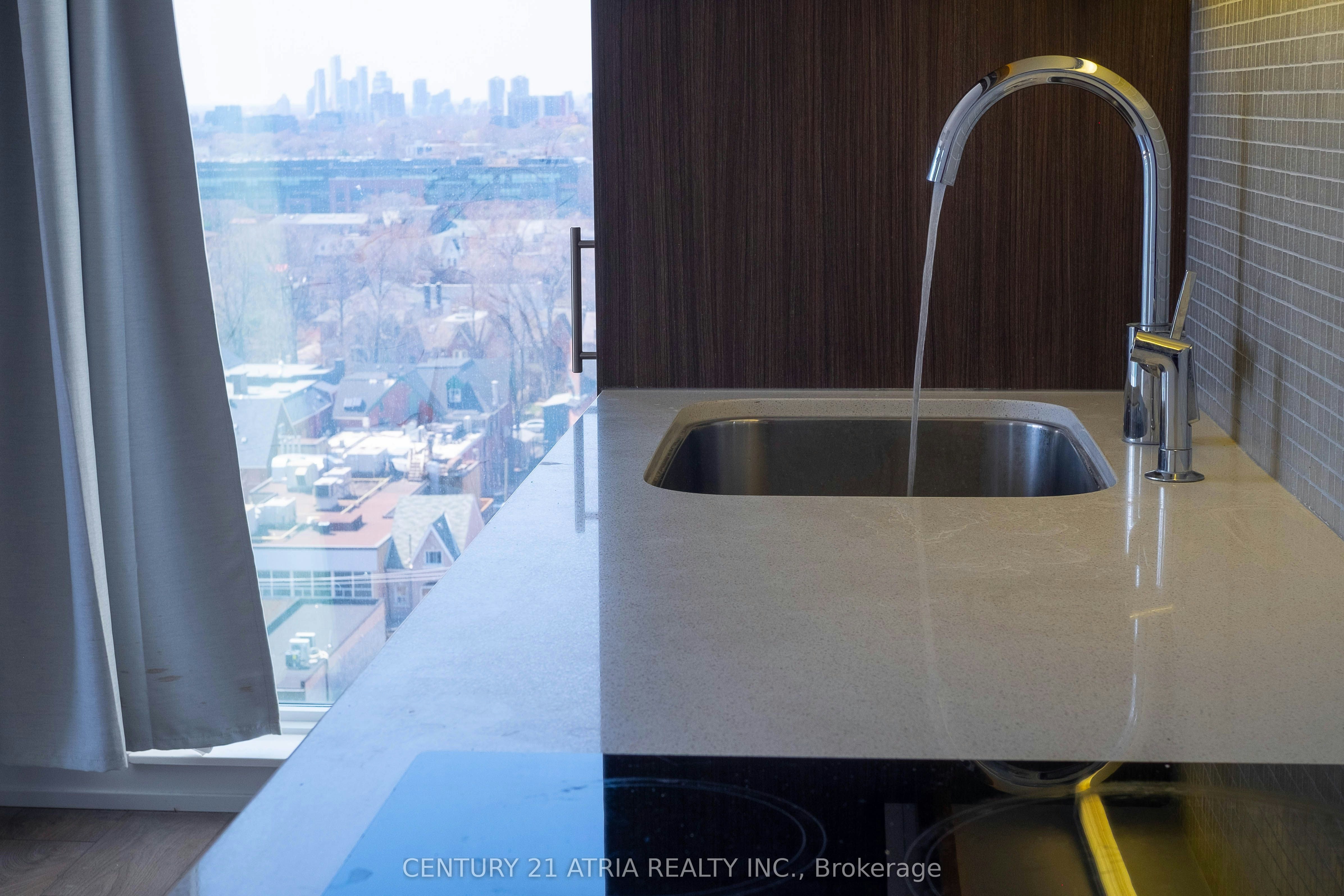 1209-297 College Street, Toronto, ON, M5T 1S2 - 3