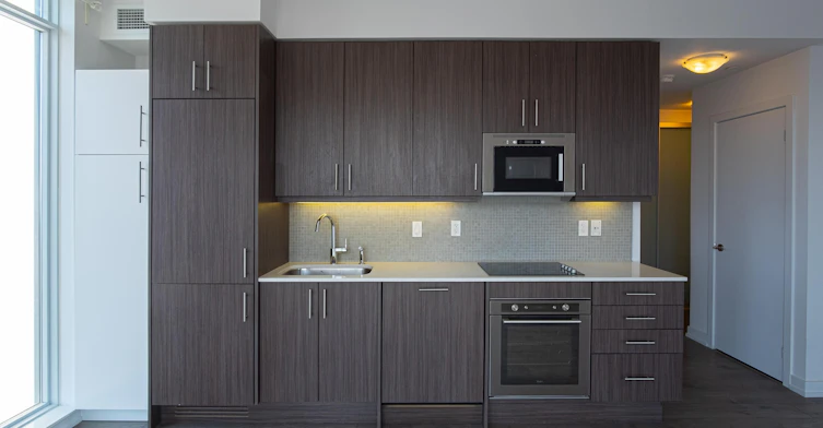 1209-297 College Street, Toronto, ON, M5T 1S2 - 2