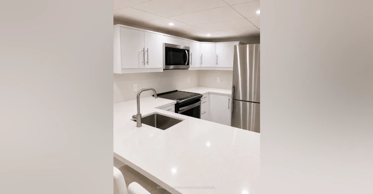 Lower-226 Shaw Street, Toronto, ON, M6J 2W8 - 5