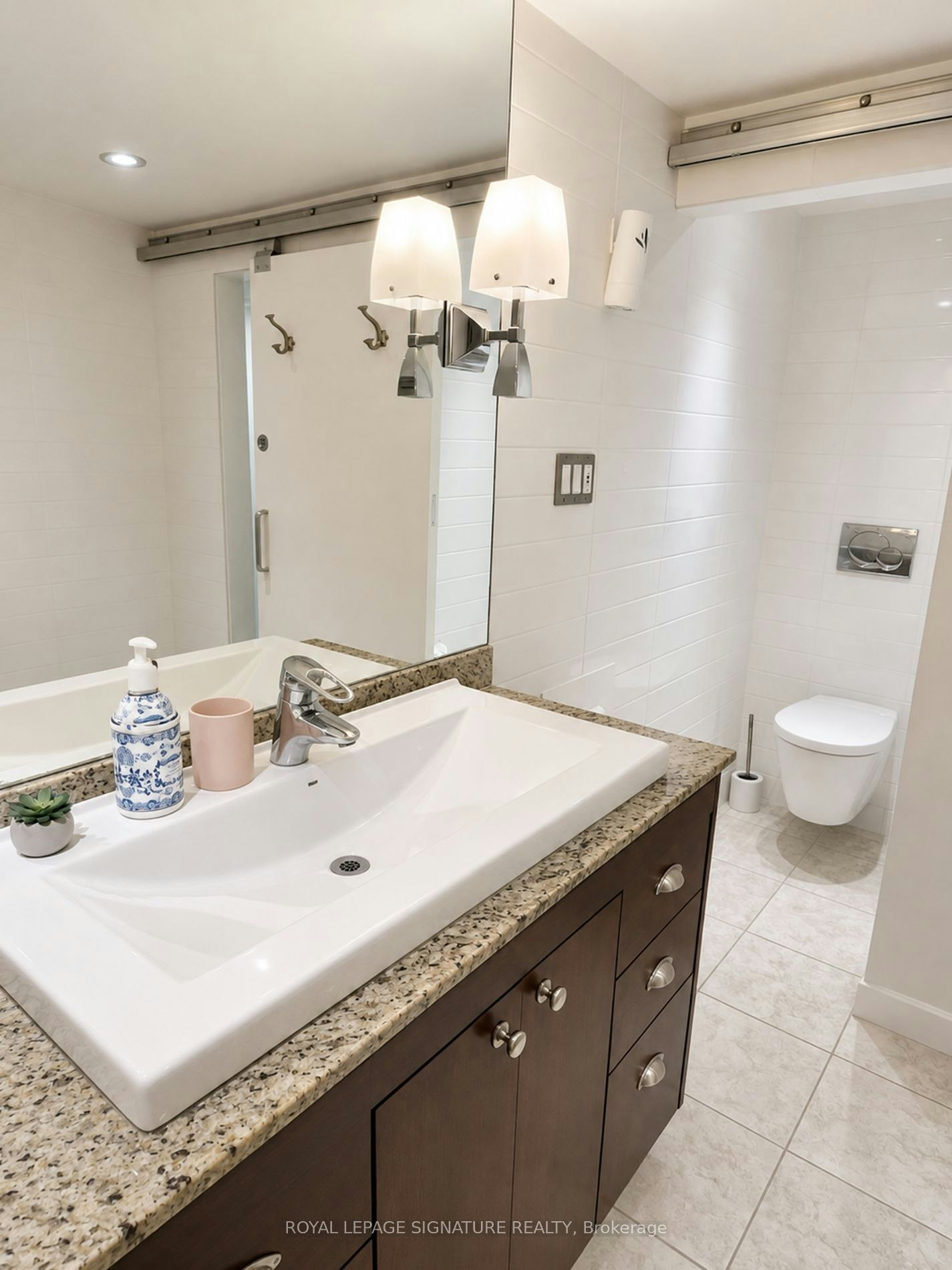 Lower-226 Shaw Street, Toronto, ON, M6J 2W8 - 12