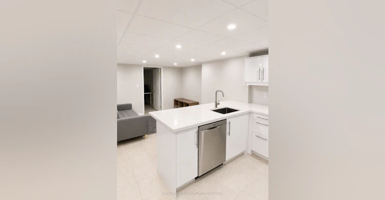 Lower-226 Shaw Street, Toronto, ON, M6J 2W8 - 8