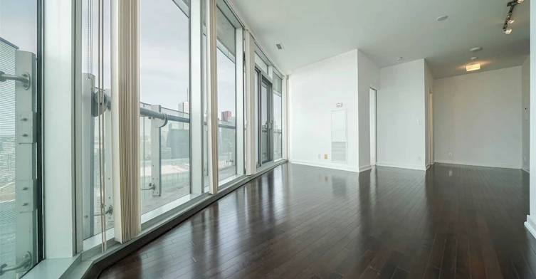 5207-12 York Street, Toronto, ON, M5J 0A9 - 7