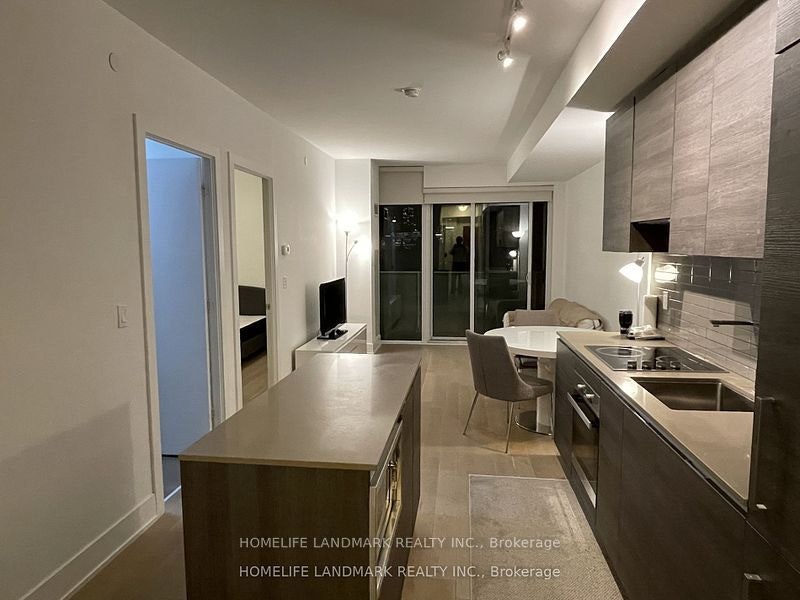1004-200 Bloor Street W, Toronto, ON, M5S 1T8 - 4