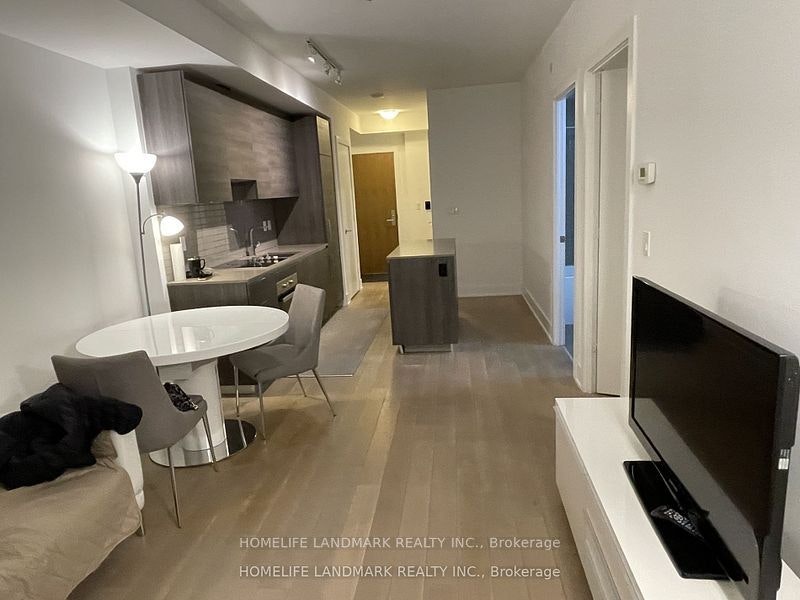 1004-200 Bloor Street W, Toronto, ON, M5S 1T8 - 3