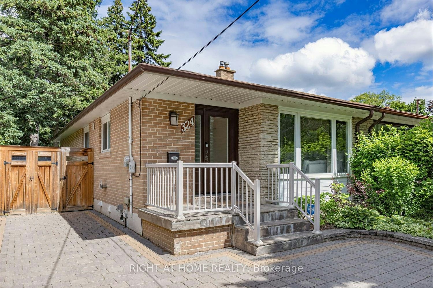 324 Woodsworth Road, Toronto, ON, M2L 2T6