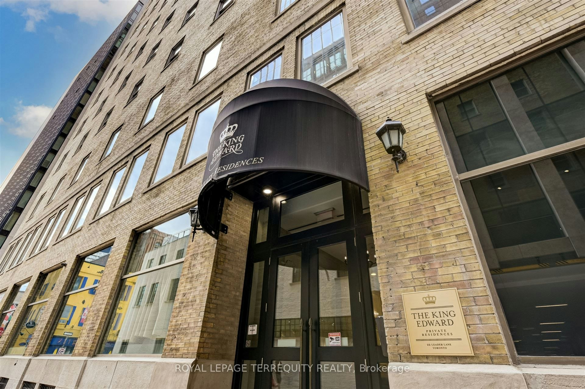 332-22 Leader Lane, Toronto, ON, M5E 0B2