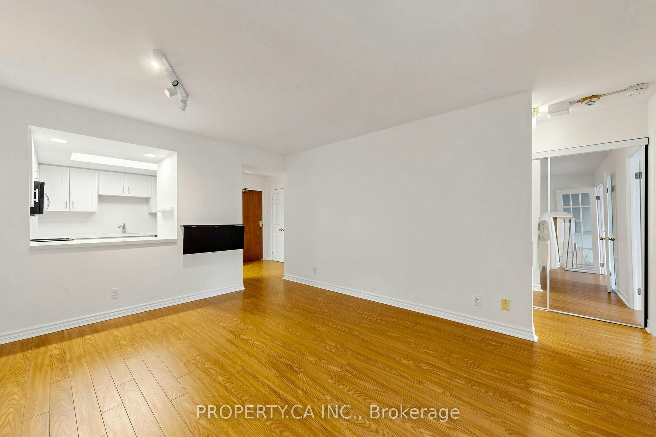 310-456 College Street, Toronto, ON, M6G 4A3 - 2