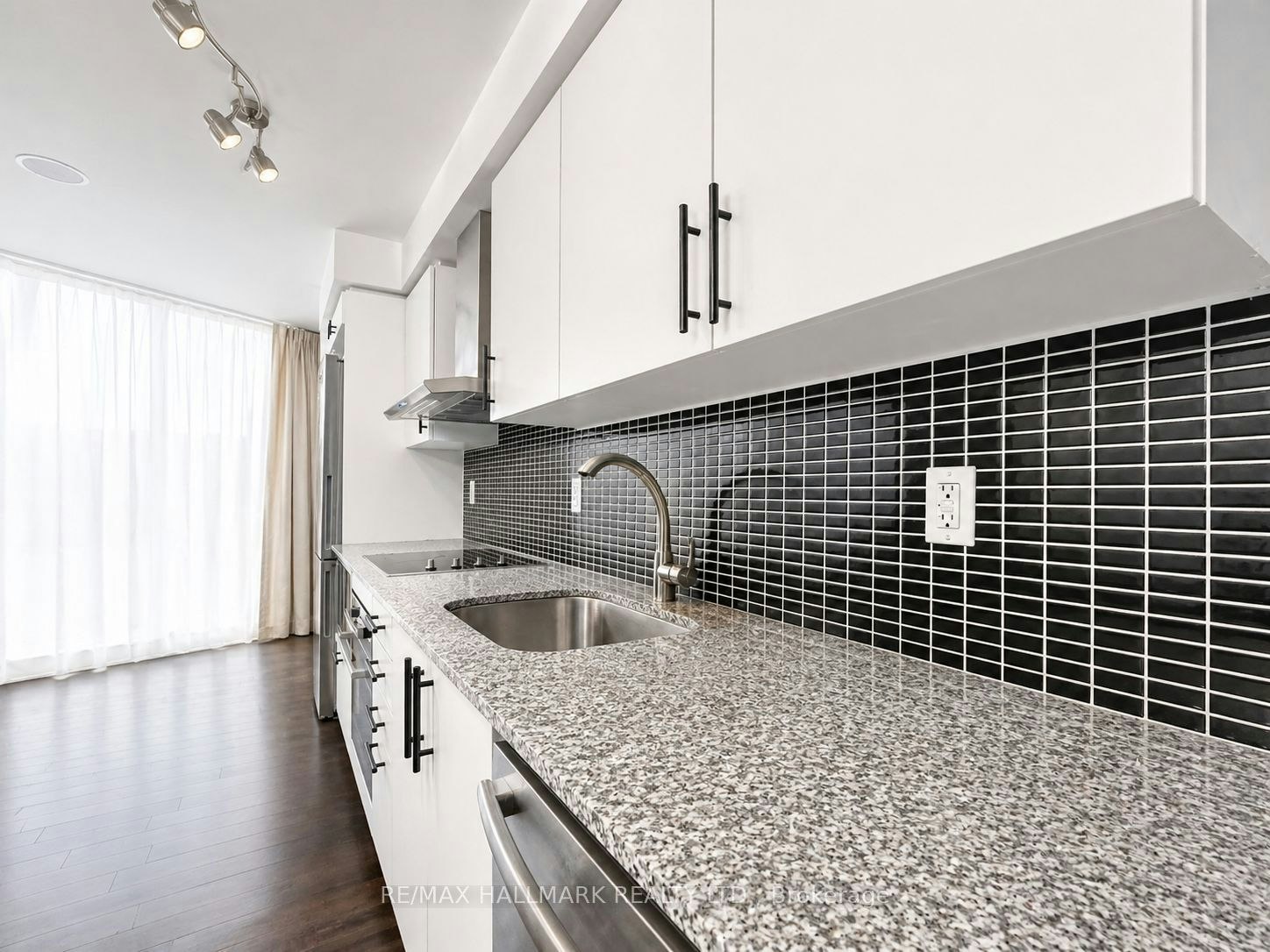 103-352 Front Street, Toronto, ON, M5V 0K3 - 5