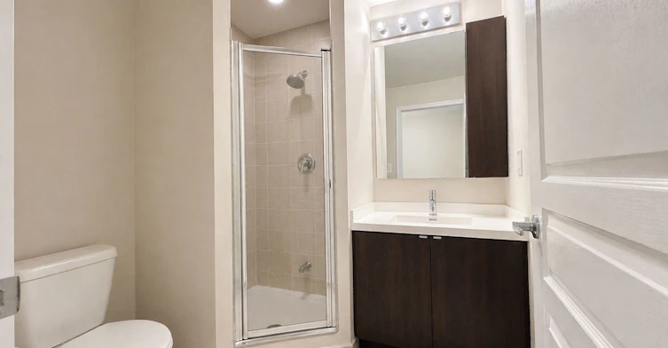 103-352 Front Street, Toronto, ON, M5V 0K3 - 10