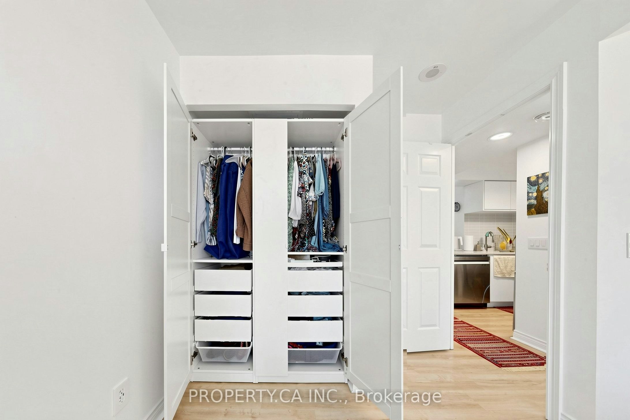 1812-763 Bay Street, Toronto, ON, M5G 2R3 - 16