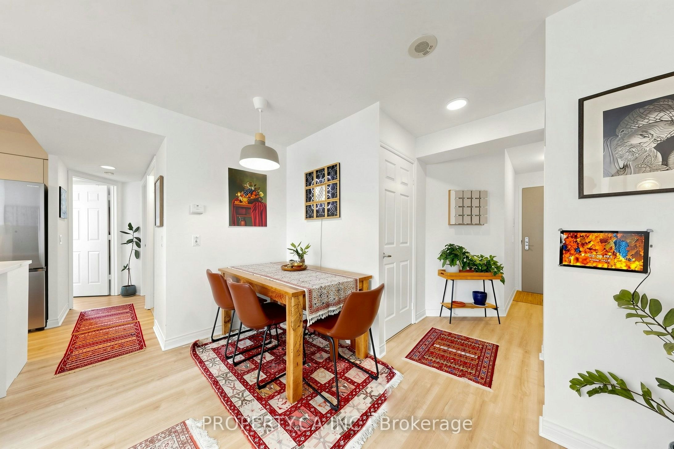 1812-763 Bay Street, Toronto, ON, M5G 2R3 - 8