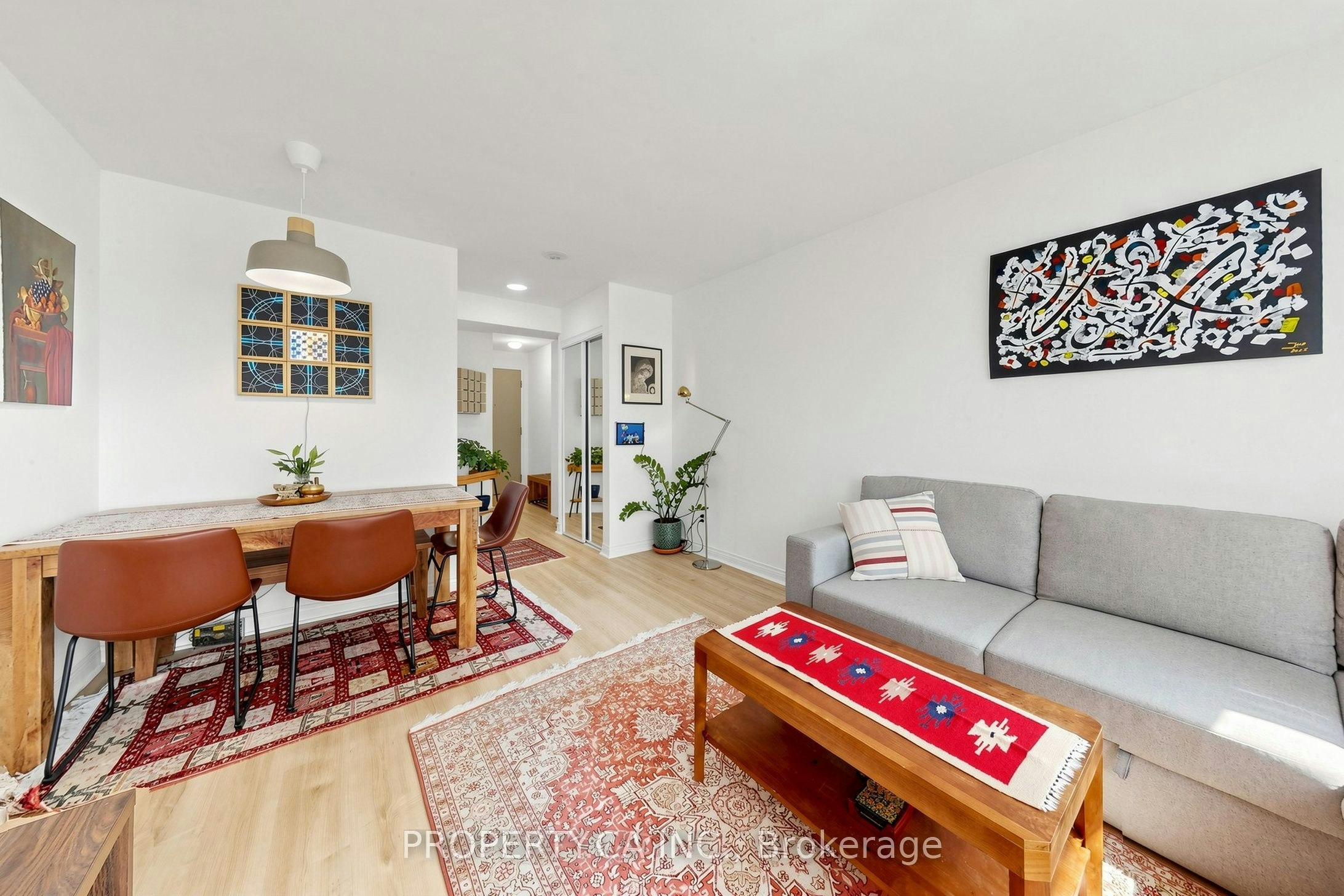 1812-763 Bay Street, Toronto, ON, M5G 2R3 - 6