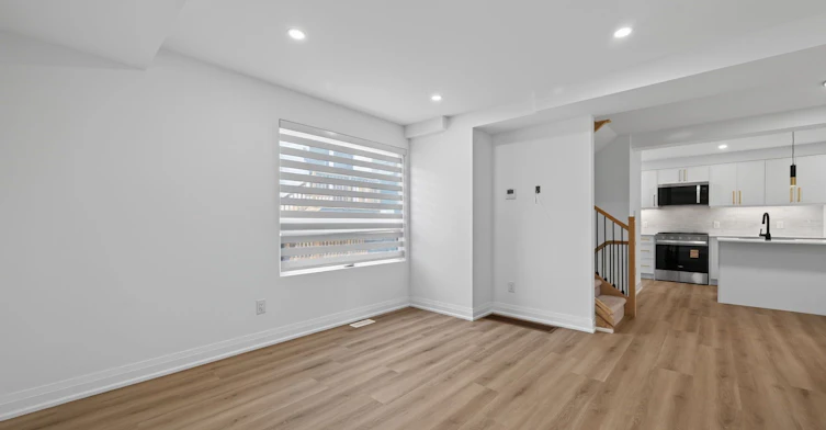R - GARDEN-221 Churchill Avenue, Toronto, ON, M2N 1X6 - 11